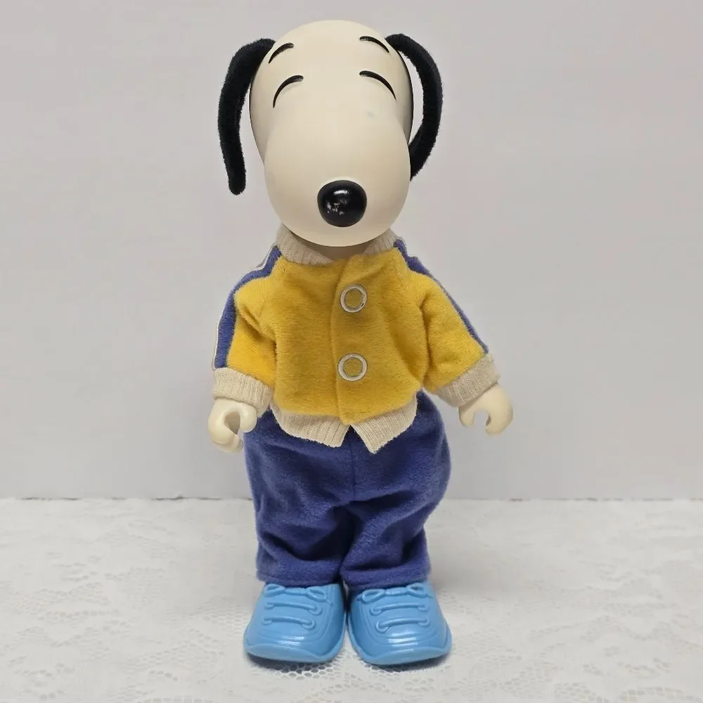 Vintage 1958, 1966 Knickerbocker Peanuts Snoopy Plastic Jointed 8” Outfit 80s